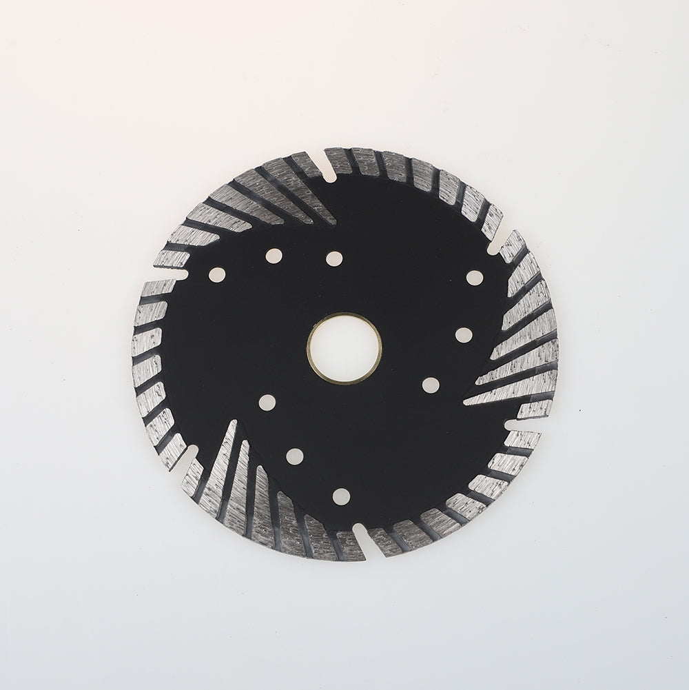 Hot pressed diamond turbo saw blade with triangle protection teeth