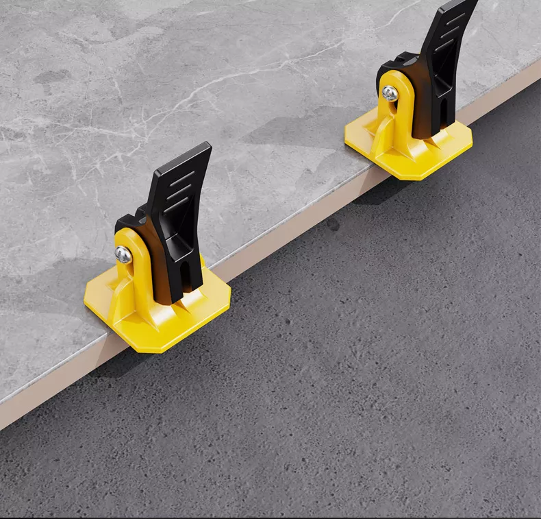 New type reusable tile leveling system